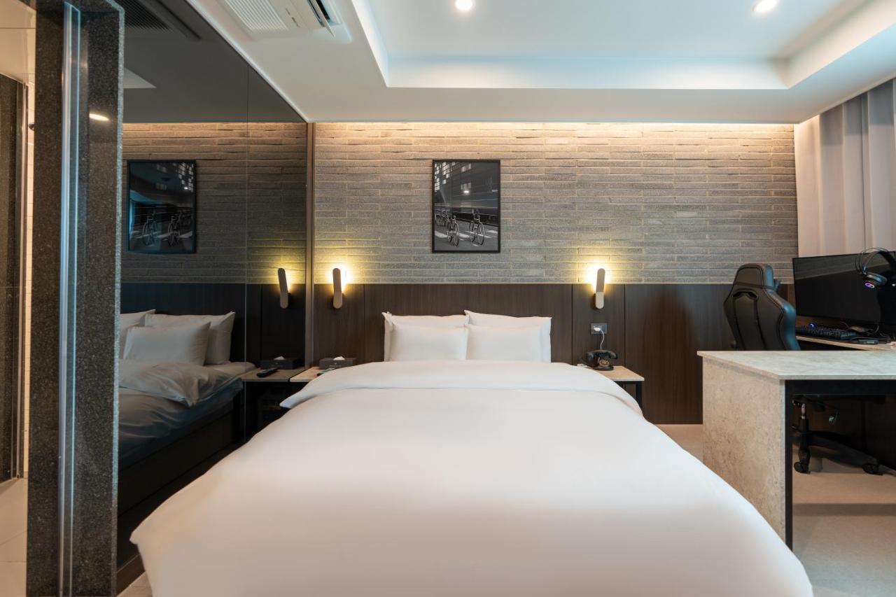 Jecheon Hound Hotel Chech'ŏn Dış mekan fotoğraf