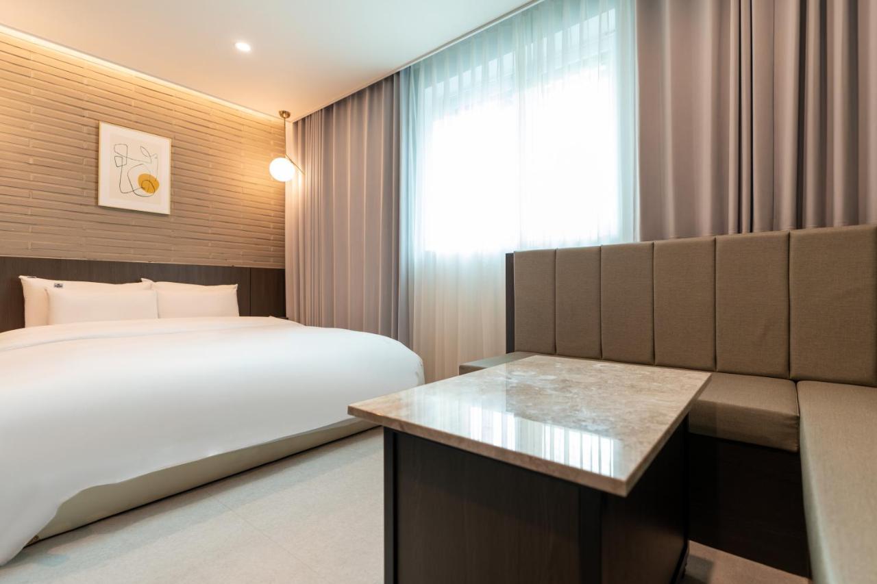 Jecheon Hound Hotel Chech'ŏn Dış mekan fotoğraf