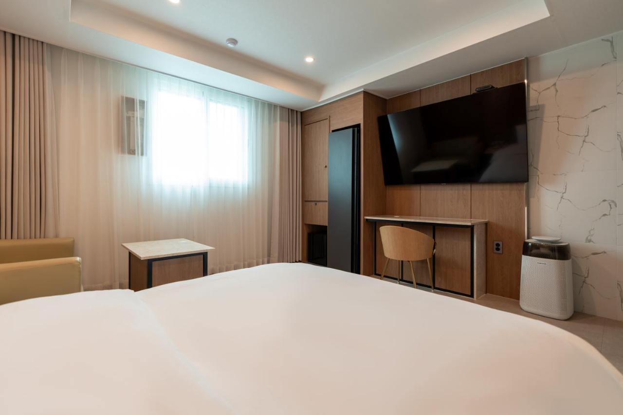 Jecheon Hound Hotel Chech'ŏn Dış mekan fotoğraf