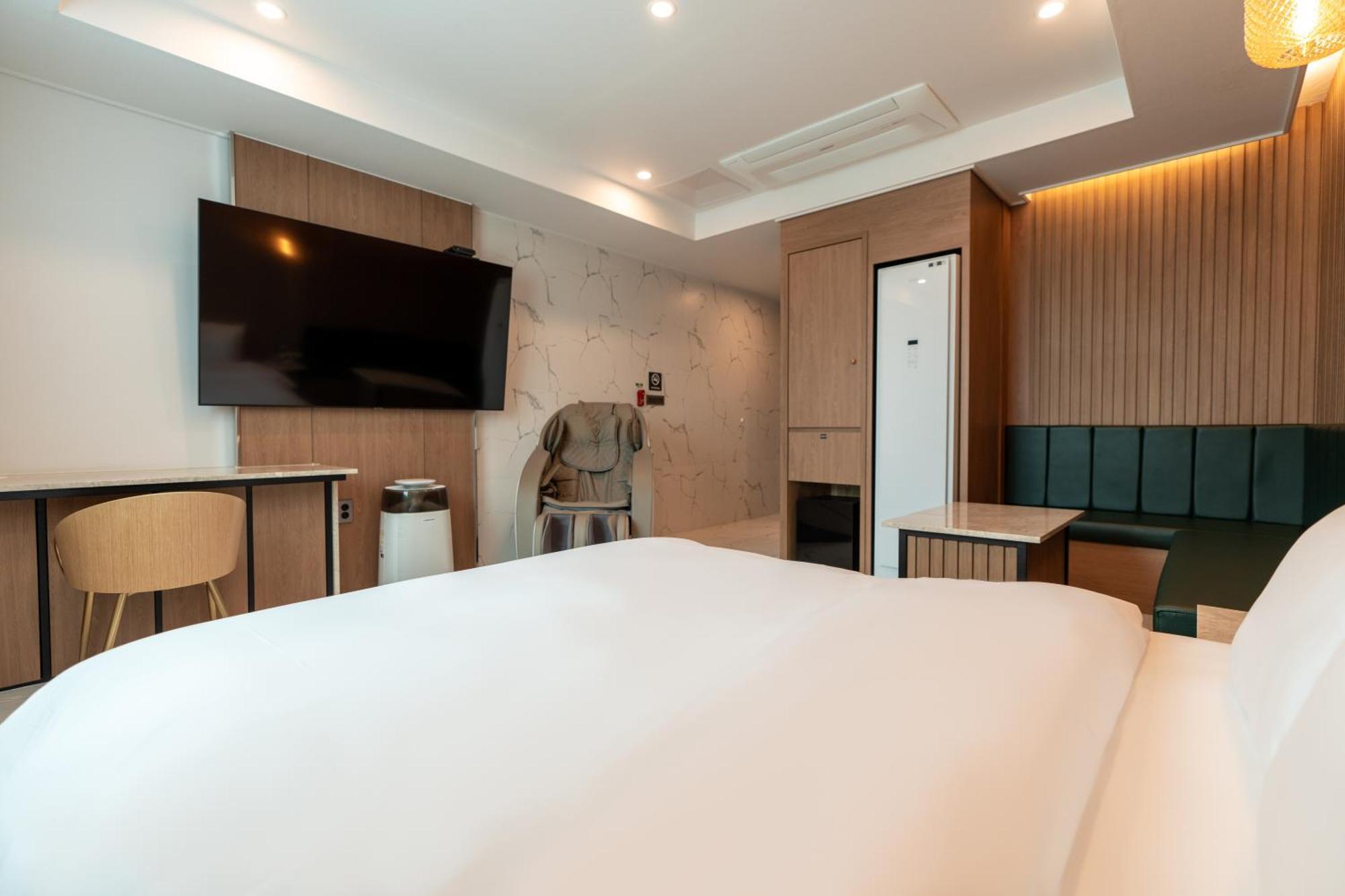 Jecheon Hound Hotel Chech'ŏn Dış mekan fotoğraf