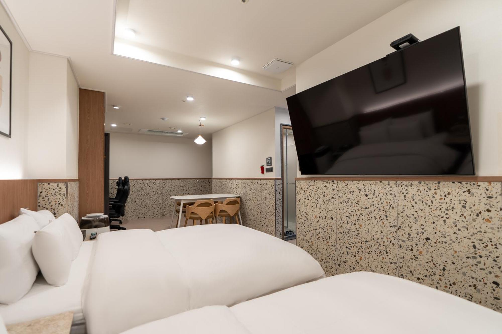 Jecheon Hound Hotel Chech'ŏn Dış mekan fotoğraf