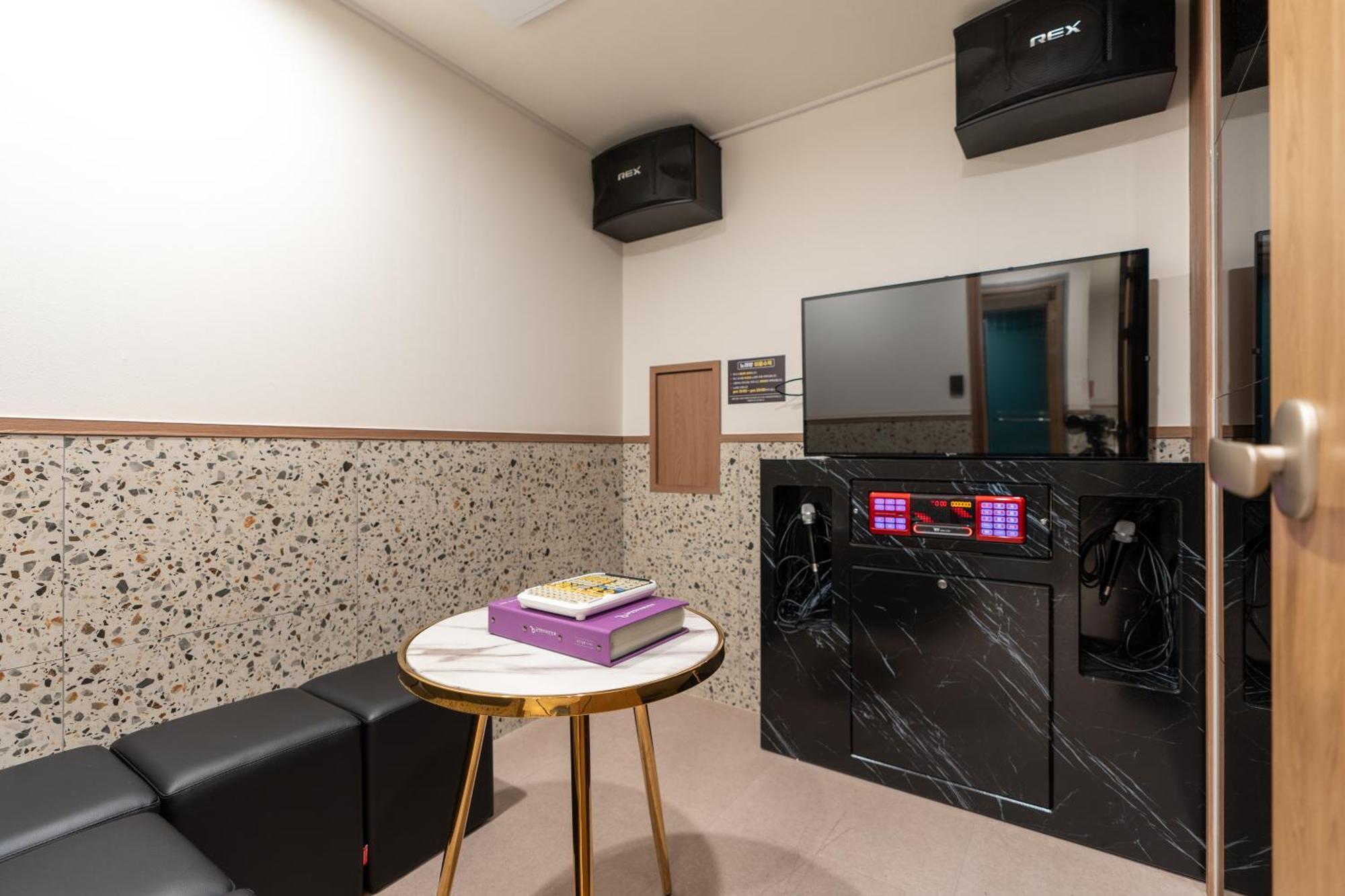 Jecheon Hound Hotel Chech'ŏn Dış mekan fotoğraf
