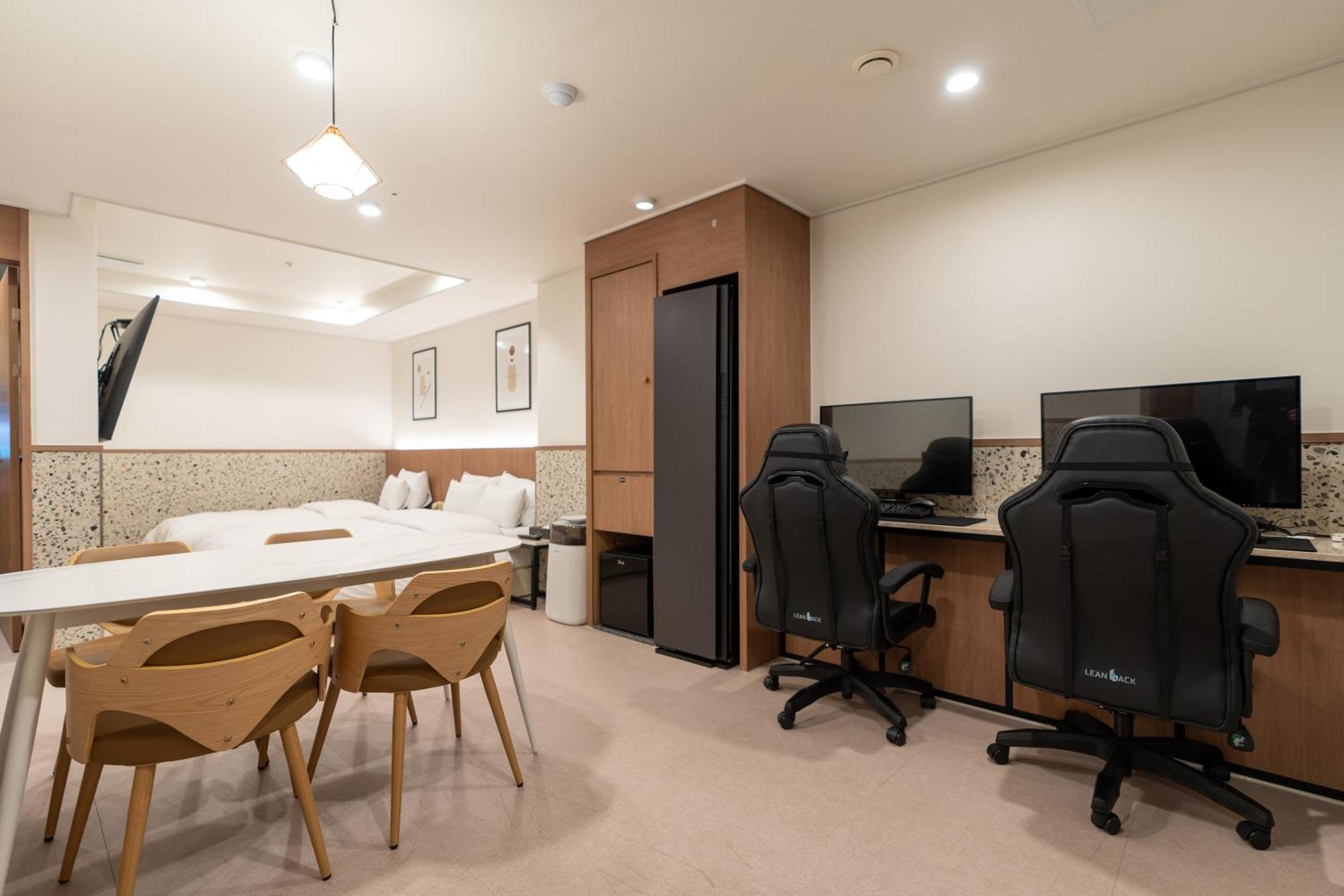 Jecheon Hound Hotel Chech'ŏn Dış mekan fotoğraf